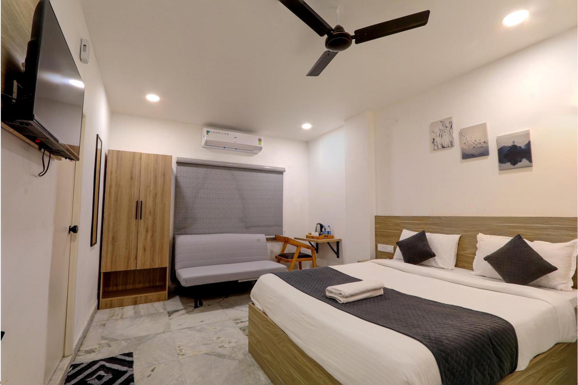 Frenotel Hyderabad Exterior photo